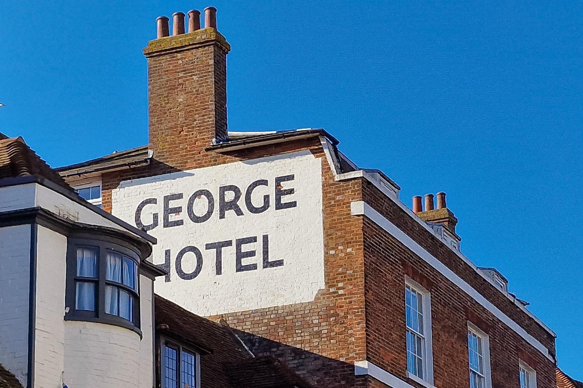The George Hotel Батъл Екстериор снимка