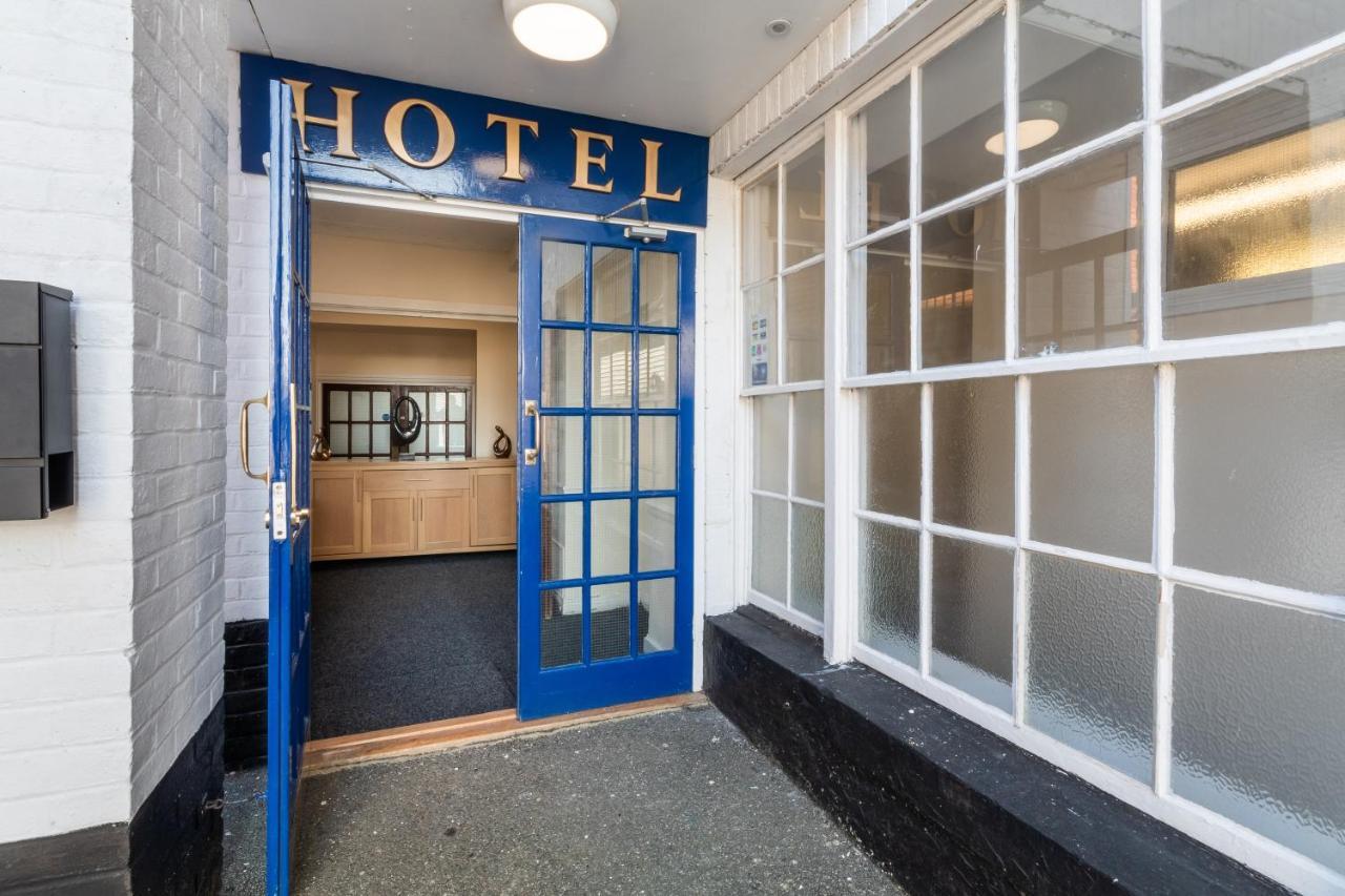 The George Hotel Батъл Екстериор снимка